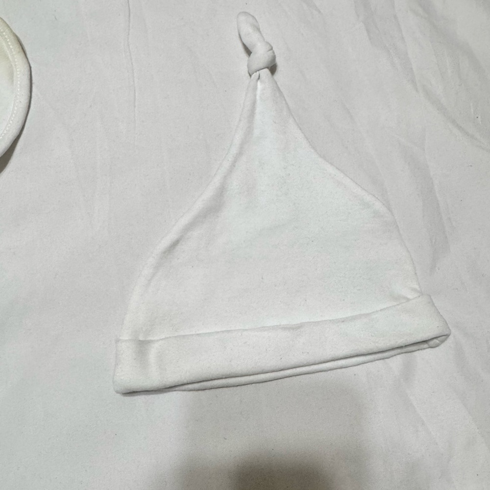 Gucci vintage baby cotton two-piece hat & bib with Gucci logo - Picture 8 of 11